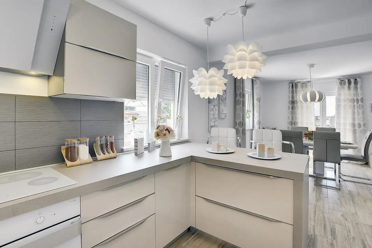 Prázdninový dům Top Villa Mit Privatem Pool, Wlan, Sonnenliegen, Terrasse Und Eigenem Grillbereich Pula